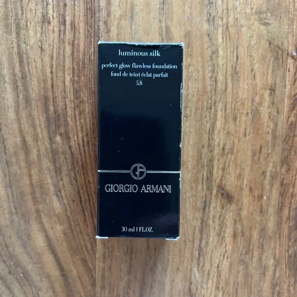 Giorgio Armani Luminous Silk Foundation 5.8 - 30 ml/ 1 fl oz